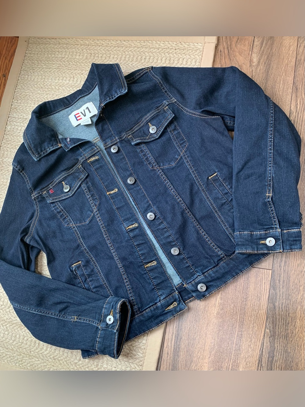 EV1 Ellen DeGeneres LOVE Denim Jacket. Size XL